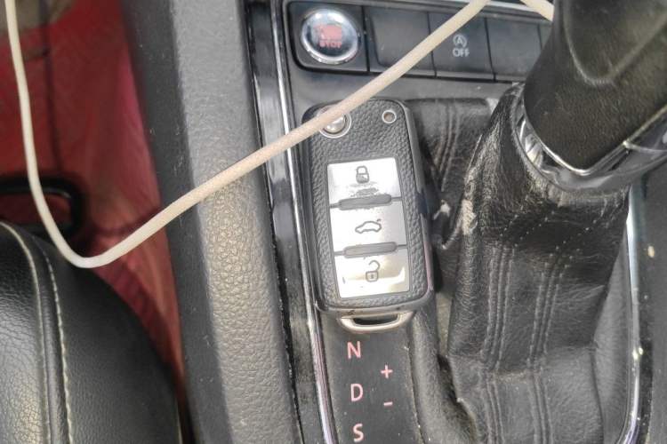 Used Volkswagen Sagitar 2018 280TSI DSG Comfort Model Vehicle Key