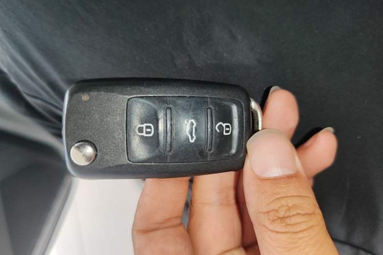 Used Volkswagen Sagitar 2018 280TSI DSG Comfort Model Vehicle Key