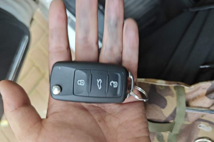 Used Volkswagen Sagitar 2018 180TSI DSG Prestige Edition Vehicle Key