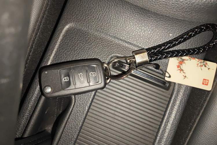 Used Volkswagen Sagitar 2018 180TSI DSG Prestige Edition Vehicle Key