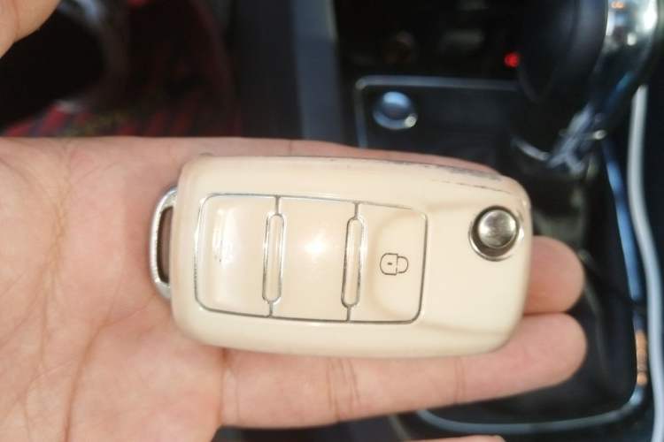 Used Volkswagen Sagitar 2018 1.6L Automatic Comfort Model Vehicle Key