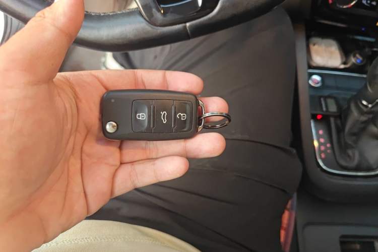 Used Volkswagen Sagitar 2018 1.6L Automatic Comfort Model Vehicle Key