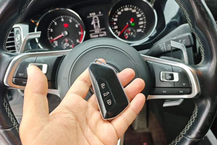 Used Volkswagen Sagitar 2018 280TSI DSG Ignite Edition Vehicle Key