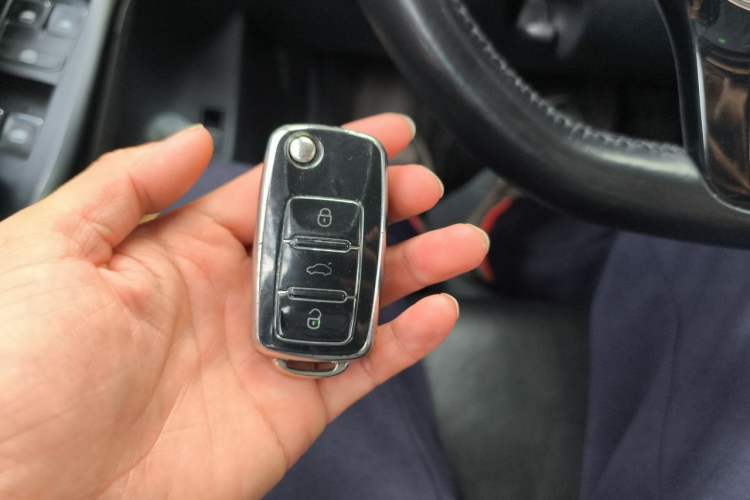 Used Volkswagen Sagitar 2018 1.6L Automatic Comfort Model Vehicle Key