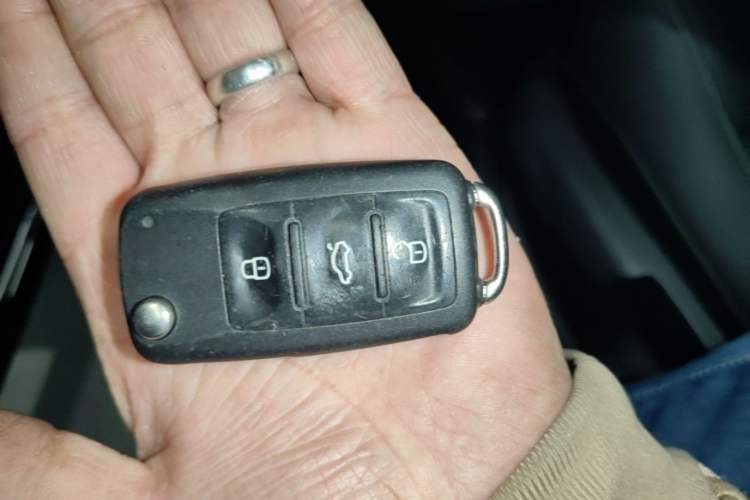 Used Volkswagen Sagitar 2018 1.6L Automatic Comfort Model Vehicle Key