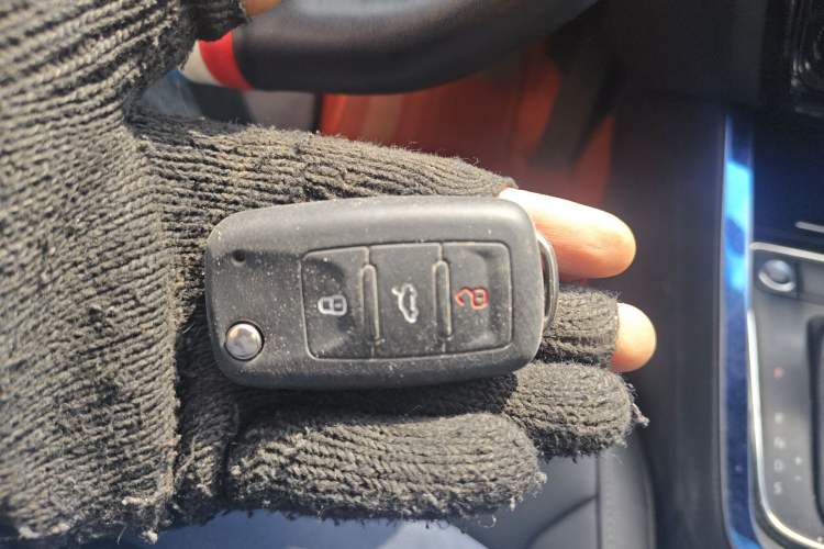 Used Volkswagen Sagitar 2018 1.6L Automatic Comfort Model Vehicle Key