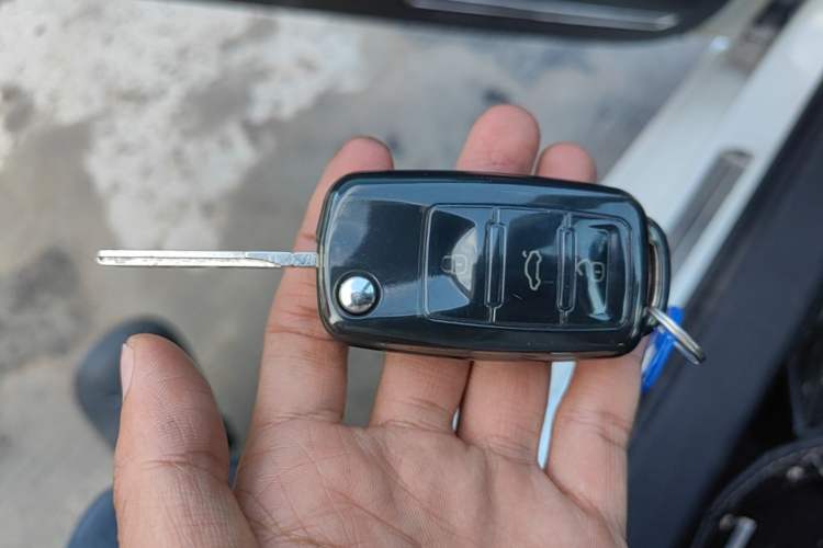 Used Volkswagen Sagitar 2018 1.6L Automatic Comfort Model Vehicle Key