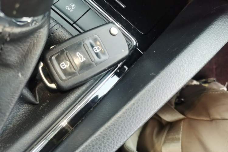 Used Volkswagen Sagitar 2018 280TSI DSG Ignite Edition Vehicle Key