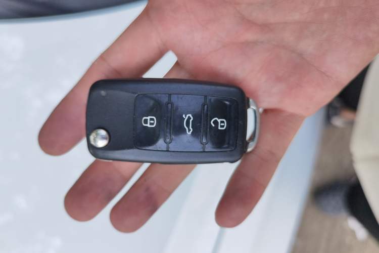 Used Volkswagen Sagitar 2018 1.6L Automatic Comfort Model Vehicle Key