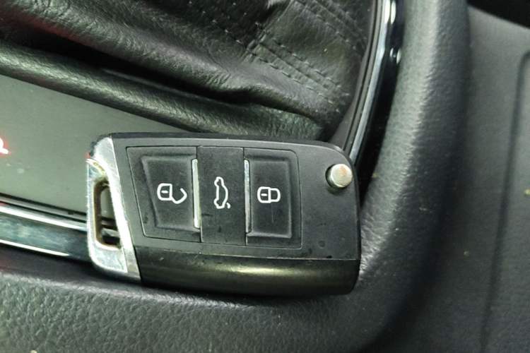 Used Volkswagen Sagitar 2018 280TSI DSG Ignite Edition Vehicle Key