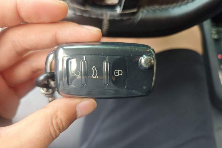 Used Volkswagen Sagitar 2018 180TSI DSG Prestige Edition Vehicle Key