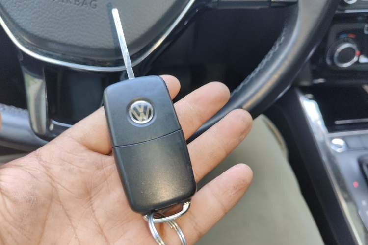 Used Volkswagen Sagitar 2018 1.6L Automatic Comfort Model Vehicle Key