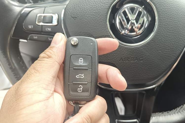 Used Volkswagen Sagitar 2018 1.6L Automatic Comfort Model Vehicle Key