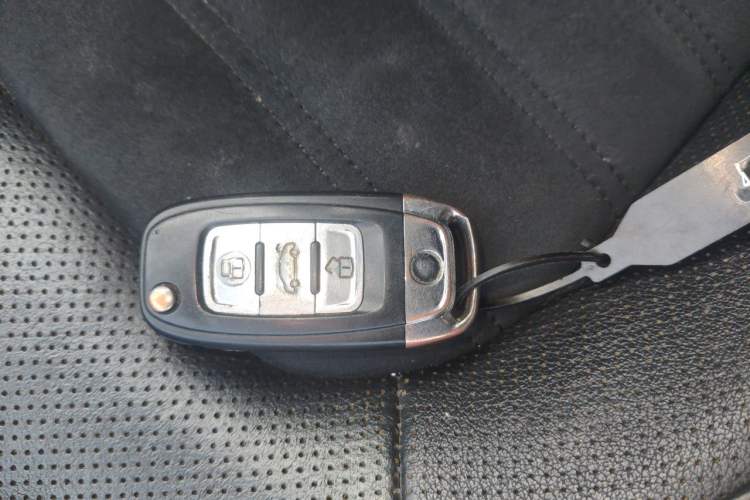 Used Volkswagen Sagitar 2018 280TSI DSG Luxury Model Vehicle Key