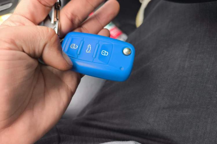 Used Volkswagen Sagitar 2018 1.6L Automatic Comfort Model Vehicle Key