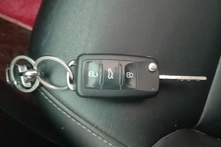 Used Volkswagen Sagitar 2018 1.6L Automatic Comfort Model Vehicle Key