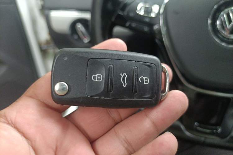 Used Volkswagen Sagitar 2018 280TSI DSG Ignite Edition Vehicle Key