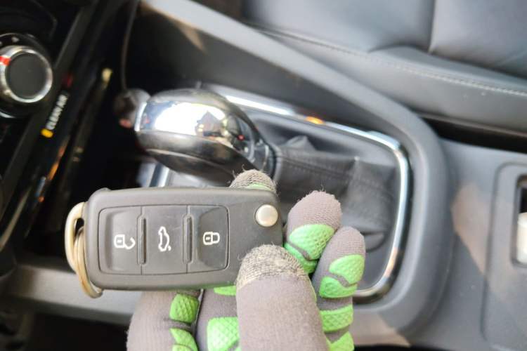 Used Volkswagen Sagitar 2018 1.6L Automatic Comfort Model Vehicle Key