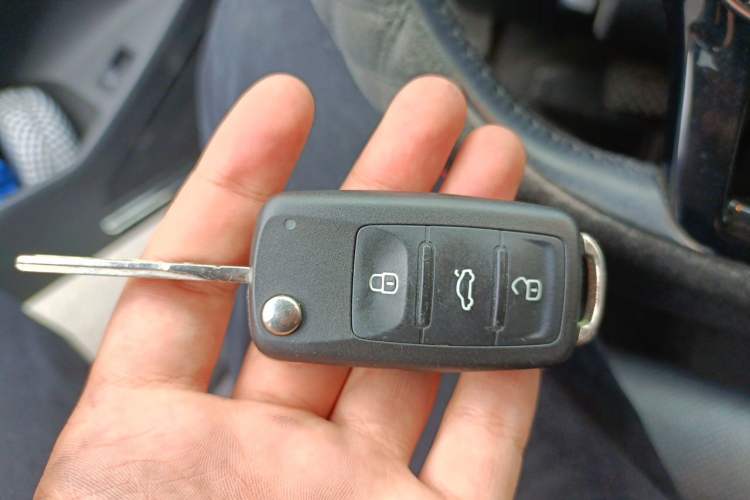 Used Volkswagen Sagitar 2018 280TSI DSG Luxury Model Vehicle Key