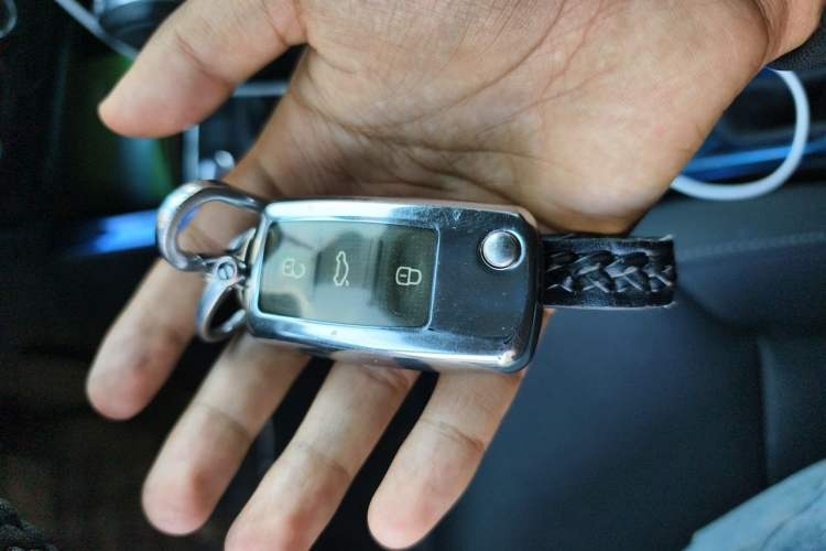 Used Volkswagen Sagitar 2018 280TSI DSG Comfort Model Vehicle Key