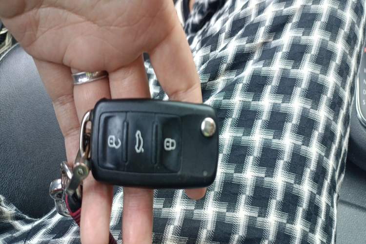 Used Volkswagen Sagitar 2018 280TSI DSG Comfort Model Vehicle Key