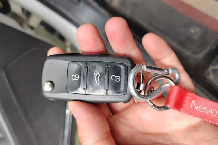Used Volkswagen Sagitar 2018 1.6L Automatic Comfort Model Vehicle Key