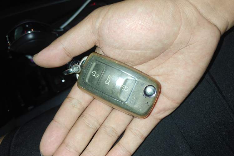 Used Volkswagen Sagitar 2018 280TSI DSG Ignite Edition Vehicle Key
