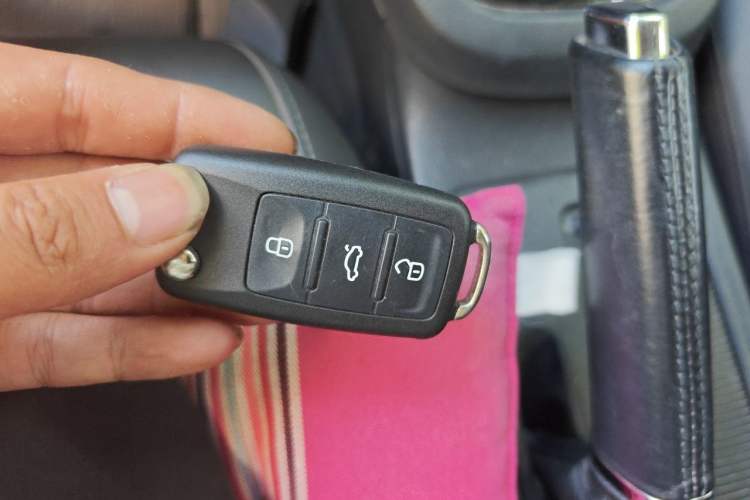 Used Volkswagen Sagitar 2018 1.6L Automatic Comfort Model Vehicle Key