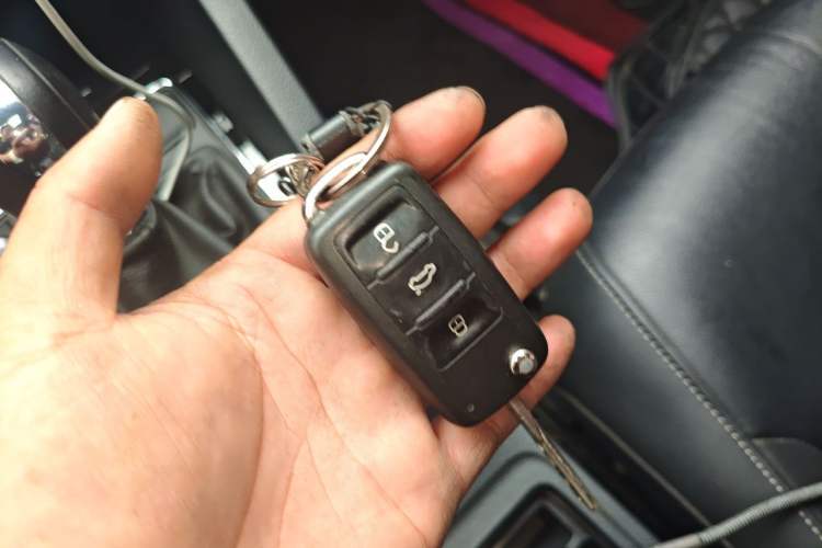 Used Volkswagen Sagitar 2018 280TSI DSG Ignite Edition Vehicle Key
