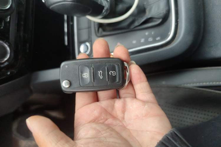 Used Volkswagen Sagitar 2018 1.6L Automatic Comfort Model Vehicle Key