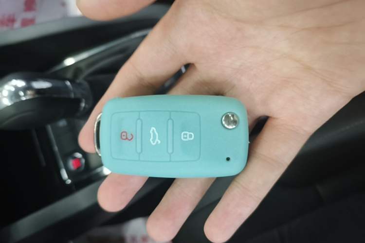 Used Volkswagen Sagitar 2018 280TSI DSG Ignite Edition Vehicle Key