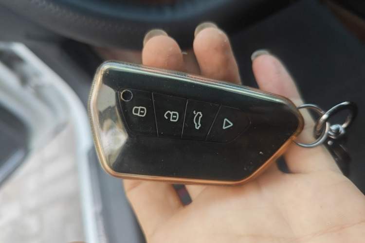 Used Volkswagen Sagitar 2018 1.6L Automatic Comfort Model Vehicle Key