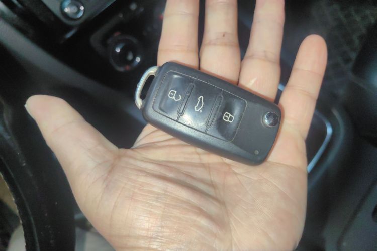 Used Volkswagen Sagitar 2018 180TSI DSG Prestige Edition Vehicle Key
