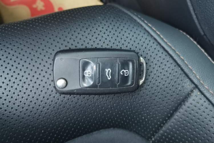 Used Volkswagen Sagitar 2018 280TSI DSG Luxury Model Vehicle Key
