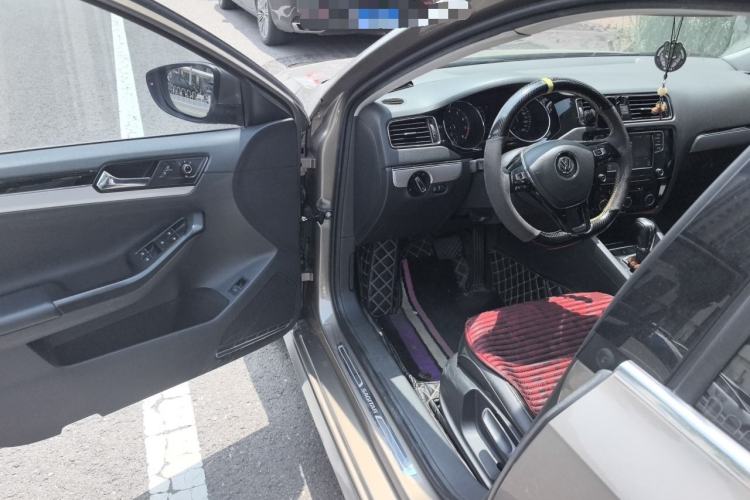Used Volkswagen Sagitar 2018 280TSI DSG Ignite Edition Driver Seat