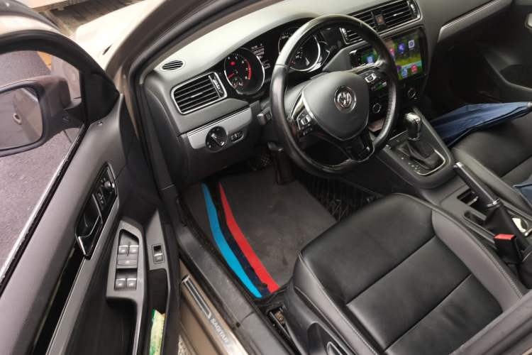 Used Volkswagen Sagitar 2018 280TSI DSG Comfort Model Driver Seat