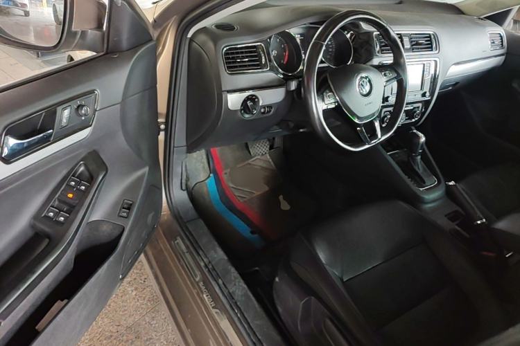 Used Volkswagen Sagitar 2018 180TSI DSG Prestige Edition Driver Seat