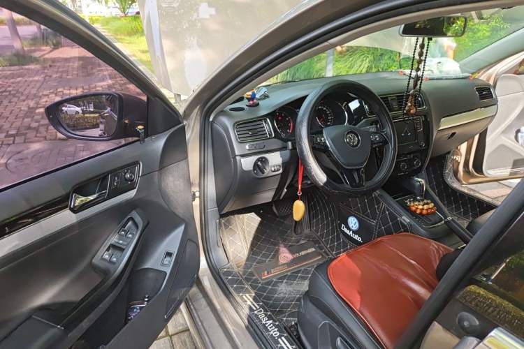 Used Volkswagen Sagitar 2018 280TSI DSG Ignite Edition Driver Seat