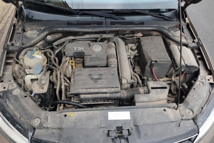 Used Volkswagen Sagitar 2018 280TSI DSG Comfort Model Engine Bay