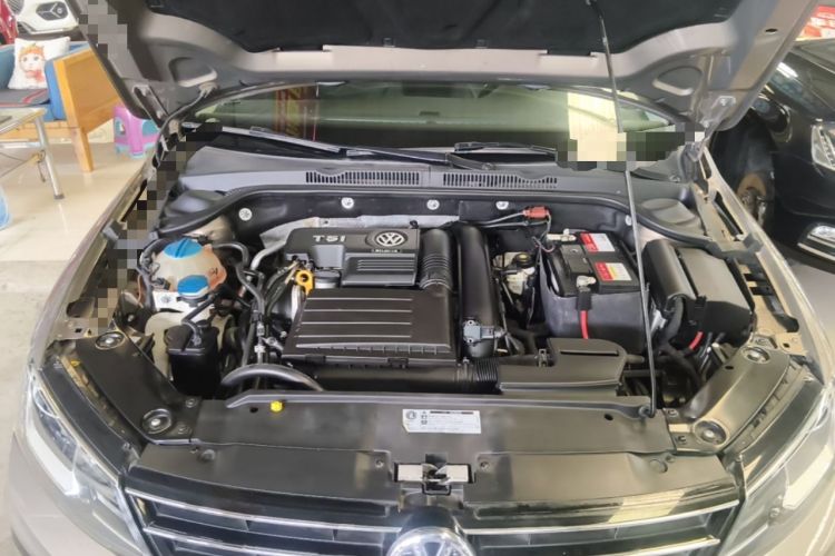 Used Volkswagen Sagitar 2018 280TSI DSG Ignite Edition Engine Bay