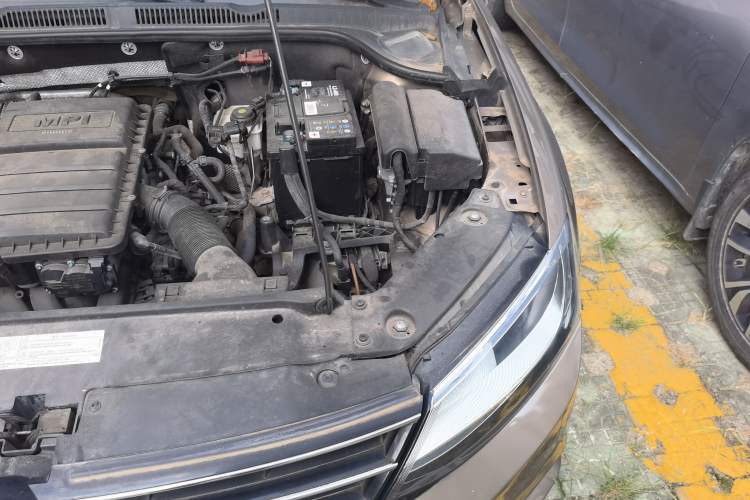 Used Volkswagen Sagitar 2018 1.6L Automatic Comfort Model Engine Bay Left