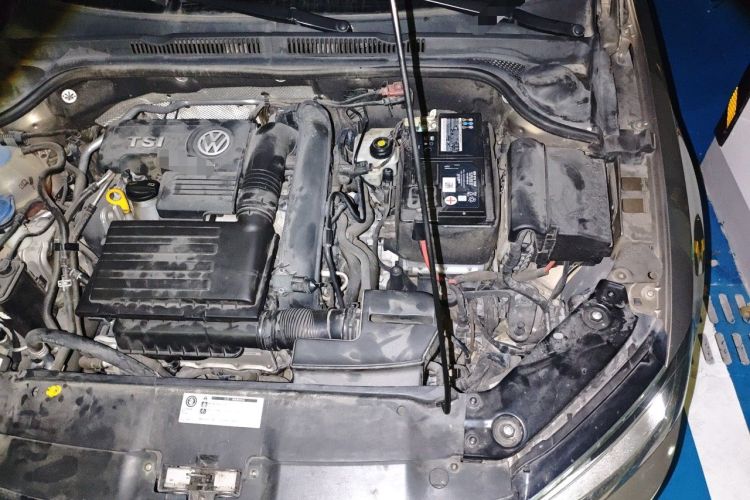 Used Volkswagen Sagitar 2018 180TSI DSG Prestige Edition Engine Bay Left