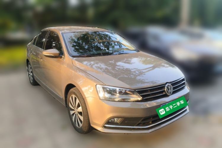 Used Volkswagen Sagitar 2018 280TSI DSG Comfort Model Front Right 45 Deg