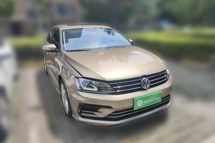 Used Volkswagen Sagitar 2018 280TSI DSG Ignite Edition Front Right 45 Deg