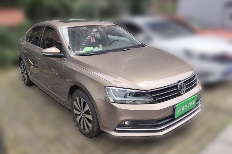 Used Volkswagen Sagitar 2018 180TSI DSG Prestige Edition Front Right 45 Deg