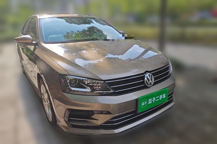 Used Volkswagen Sagitar 2018 280TSI DSG Ignite Edition Front Right 45 Deg