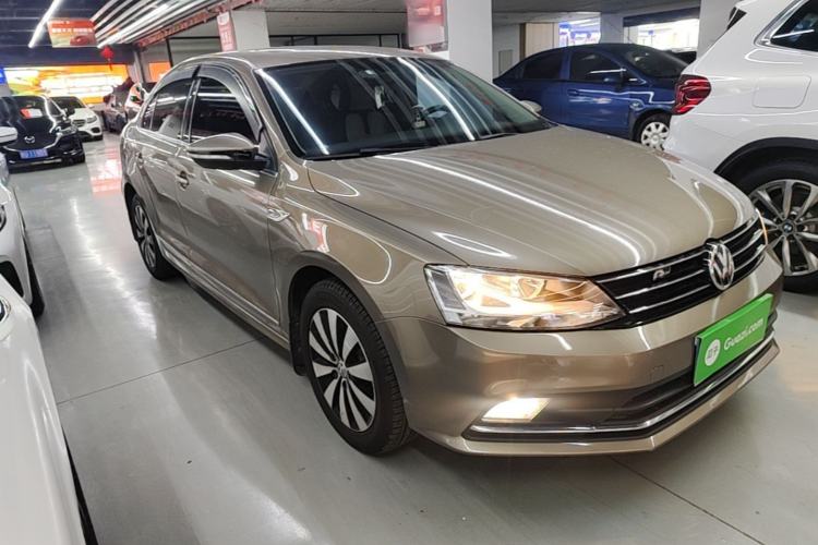 Used Volkswagen Sagitar 2018 1.6L Automatic Comfort Model Front Right 45 Deg