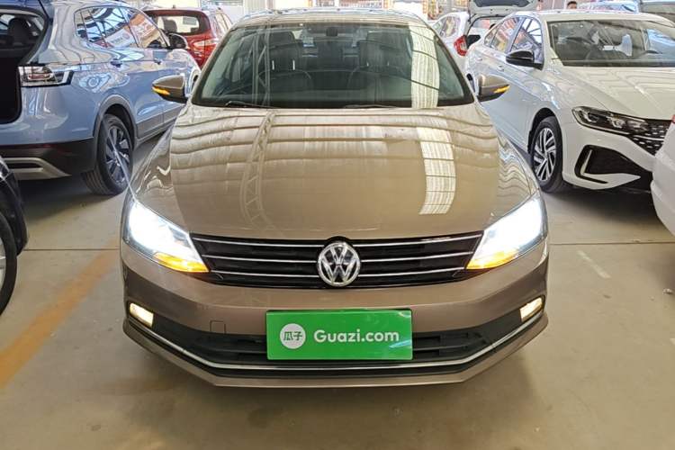 Used Volkswagen Sagitar 2018 1.6L Automatic Comfort Model Front