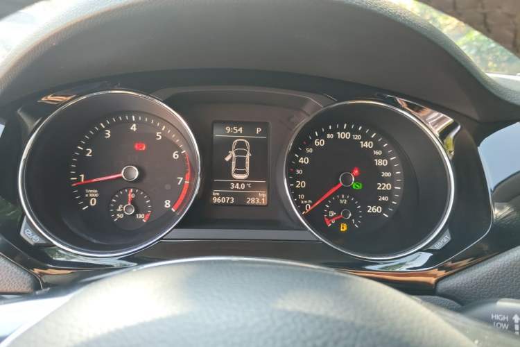 Used Volkswagen Sagitar 2018 280TSI DSG Ignite Edition Instrument Cluster
