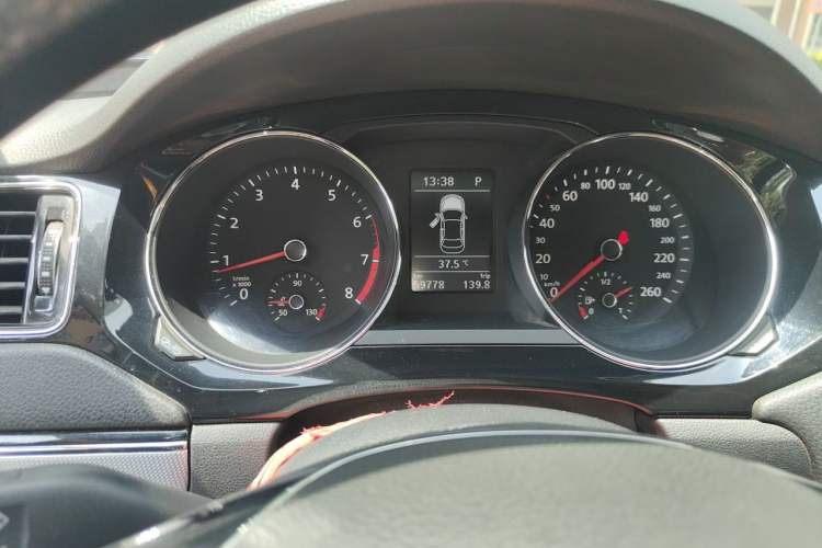 Used Volkswagen Sagitar 2018 280TSI DSG Ignite Edition Instrument Cluster